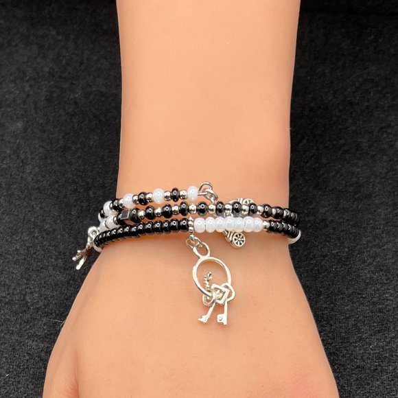 Black and White Charm Beaded Bracelet for Women - Picture 1 of 8
